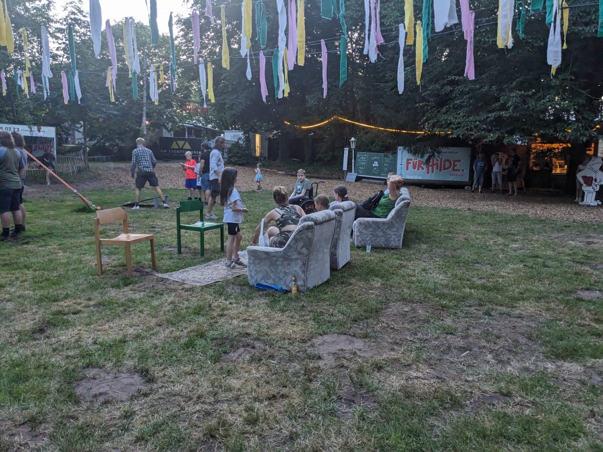 Sofa Disco Stimmung - kleine Festivals sind fast immer entspannt