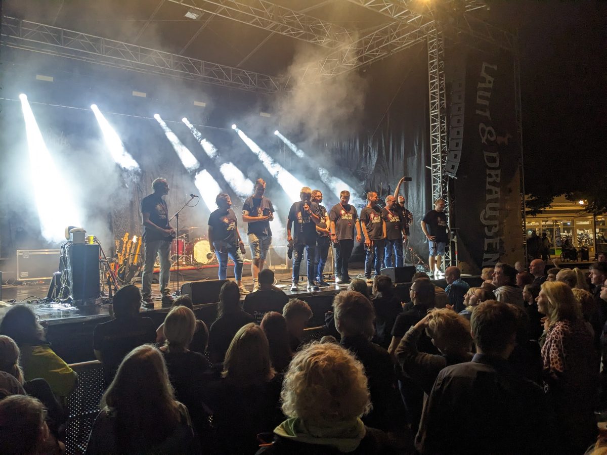 laut & draußen ROW