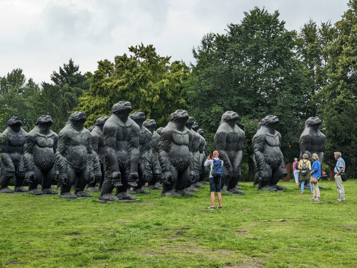Kunst im öffentlichen Raum - die Nordart zeigt, was es alles auf dem Kunstmarkt gibt. 