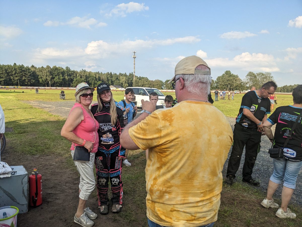 Flat-Track-WM-Rennen auf dem Scheeßeler Eichenring. 1000 m Sandbahn. Die Flat Track Rennserie bietet auch den Einsteigern in den Motorsport einen bezahlbaren aber sehr professionellen Start. 