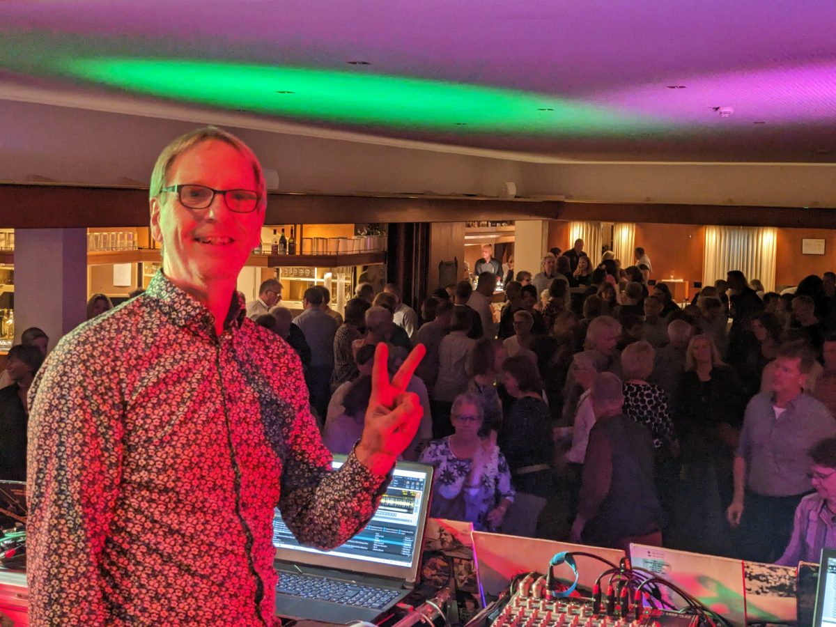 DJ Bobby Rocktober Tanzen Scheessel